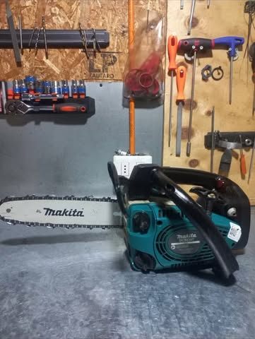 Mantención lista a motosierra de podar Makita